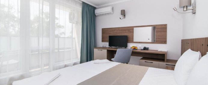 Hotel CINEMA 4* - Primorsko, Bulgaria. (PET FRIENDLY) - Photo 2