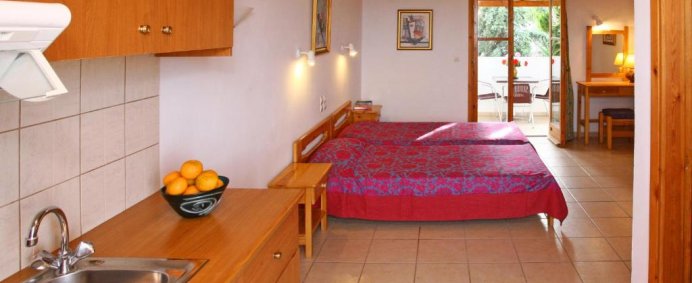 Aparthotel CLASSIC APARTMENTS 3* - Creta (Anissaras), Grecia. - Photo 2