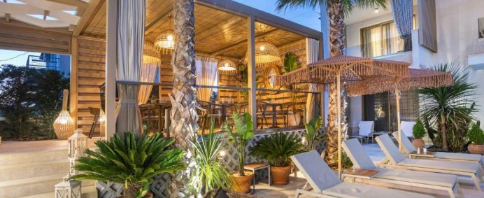 Hotel PEFKI DELUXE RESIDENCES 4* - Halkidiki Kassandra (Pefkochori), Grecia. - Photo 3