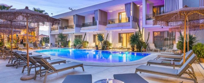 Hotel PEFKI DELUXE RESIDENCES 4* - Halkidiki Kassandra (Pefkochori), Grecia. - Photo 9