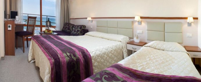 Hotel KALIAKRA BEACH 4* - Albena, Bulgaria. - Photo 2