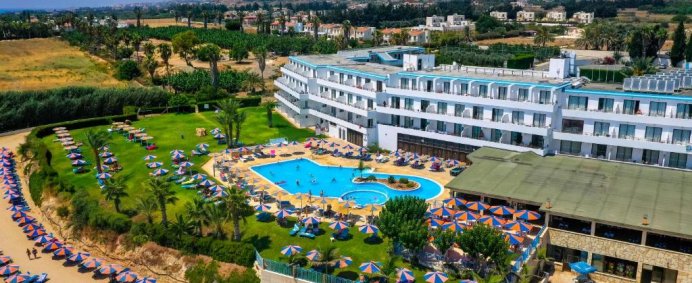 Hotel CORALLIA BEACH HOTEL APARTMENTS 3* - Paphos, Cipru. - Photo 2