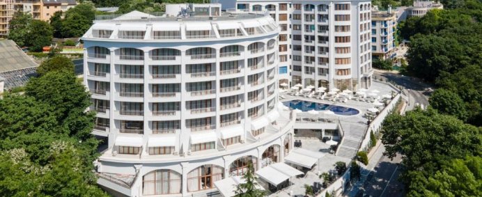Hotel CONTINENTAL 4* - Nisipurile de Aur, Bulgaria. - Photo 1