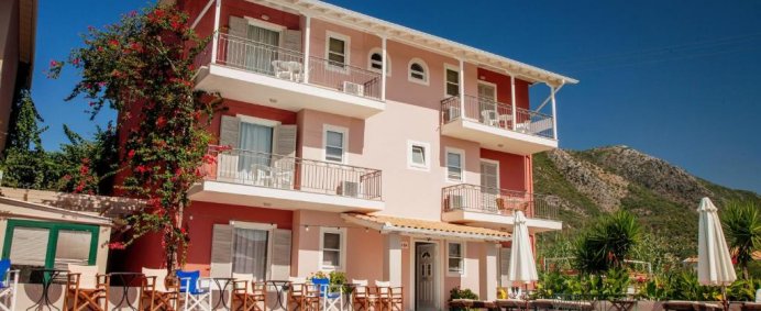 Pensiunea G GEORGE 3* - Lefkada, Grecia. - Photo 1