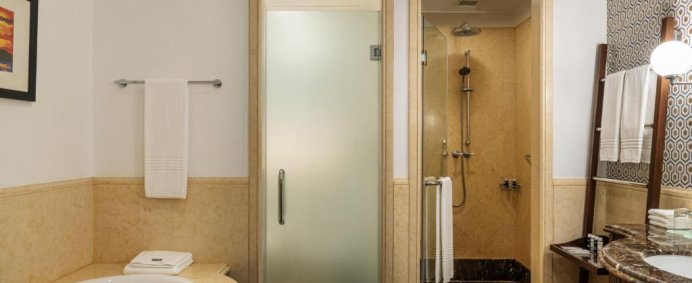 Hotel THE WESTIN DUBAI MINA SEYAHI BEACH RESORT & WATERPARK 5* - Dubai, U.A.E. - Photo 11