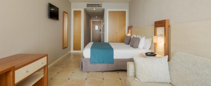 Hotel ILUNION FUENGIROLA 4* - Costa del Sol (Fuengirola), Spania. - Photo 10