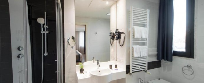 Hotel NEO 4* - Milano, Italia. (Pet Friendly) - Photo 10