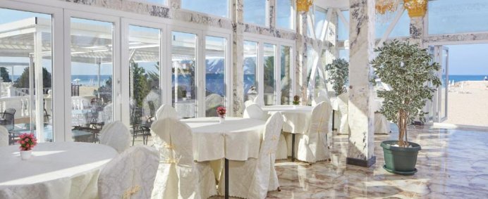 Aparthotel AMORE BEACH 4* - Elenite, Bulgaria. - Photo 2