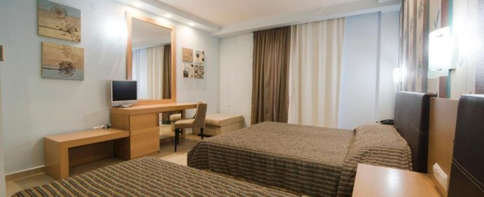 Hotel MISTRAL 3* - Paralia Katerini, Grecia. - Photo 4