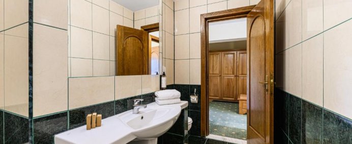 Hotel CASA VIOREL Jacuzzi & Saunas 3* - Poiana Brasov, Romania. - Photo 24