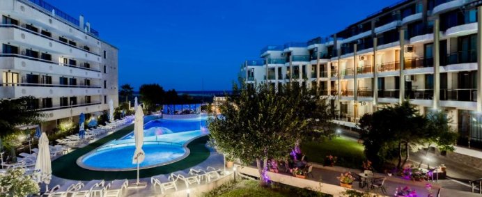 Aparthotel PRESTIGE CITY II 3* - Primorsko, Bulgaria. (Pet Friendly) - Photo 1