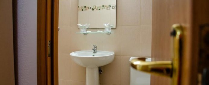 Hotel MURES 2* - Saturn, Romania. - Photo 12