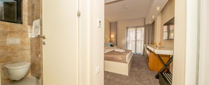 Hotel ALEKSANDAR 4* - Budva, Muntenegru. - Photo 2