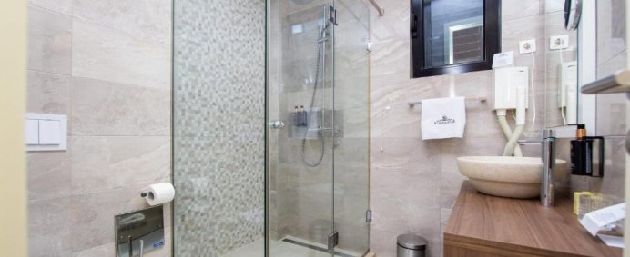 Hotel ALEKSANDAR 4* - Budva, Muntenegru. - Photo 15