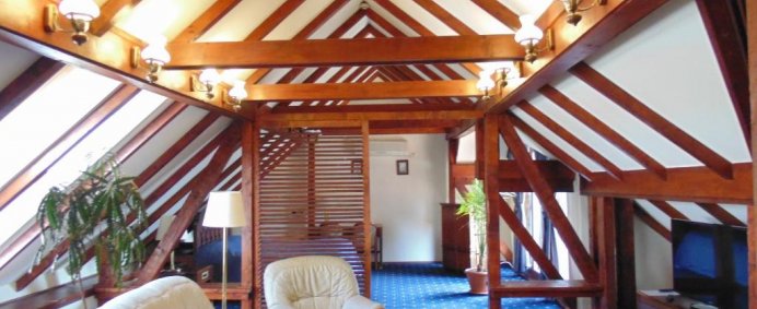 Hotel CURTEA BRASOVEANA 4* - Brasov, Romania. - Photo 4