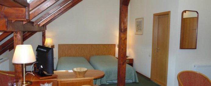 Hotel CURTEA BRASOVEANA 4* - Brasov, Romania. - Photo 9