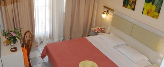 Hotel CALYPSO 2* - Halkidiki Kassandra, Grecia. - Photo 18