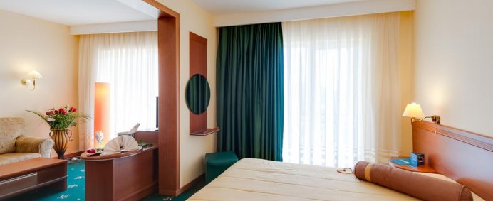 Hotel PALAS 4* - Mamaia, Romania. - Photo 7