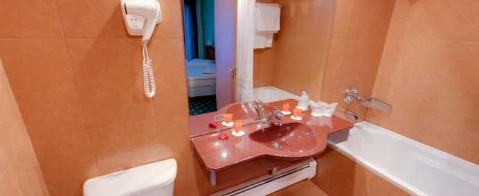 Hotel PALAS 4* - Mamaia, Romania. - Photo 9