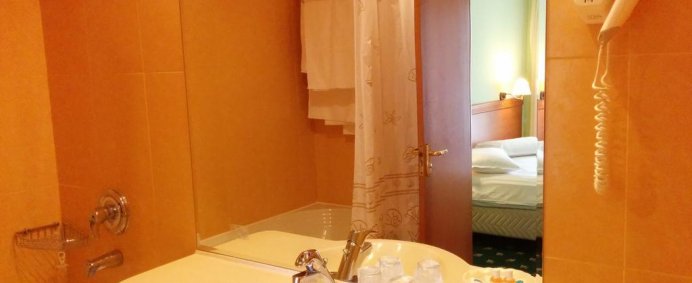 Hotel PALAS 4* - Mamaia, Romania. - Photo 12