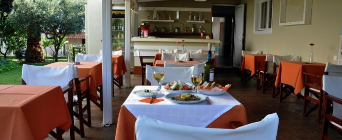 Hotel EVRIPIDIS 2*+ - Halkidiki Kassandra, Grecia. - Photo 4
