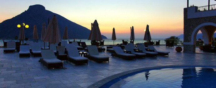 Aparthotel ELENA VILLAGE 4* - Insula KALYMNOS, Grecia. - Photo 2