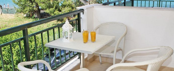 Hotel MIRAMARE 2* - Halkidiki, Grecia. - Photo 8
