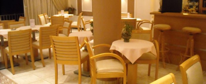 Hotel IRIS 2* - Halkidiki, Nea Kalikratia, Grecia. - Photo 2