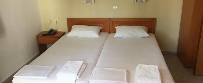Hotel IRIS 2* - Halkidiki, Nea Kalikratia, Grecia. - Photo 5