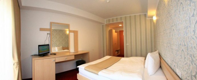 Hotel ROMAN 3* - Borsa, Romania. - Photo 10
