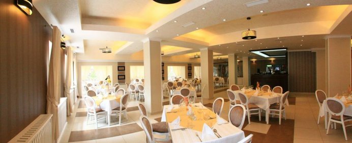 Hotel ROMAN 3* - Borsa, Romania. - Photo 12