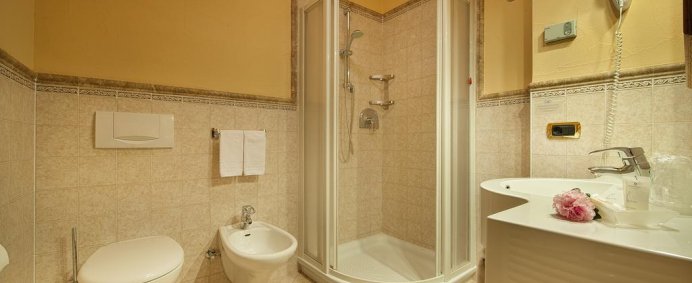 Hotel VALTELLINA 3* - Livigno, Italia. - Photo 9