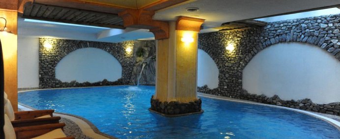 Hotel HELVETIA 3* - Livigno, Italia. - Photo 2