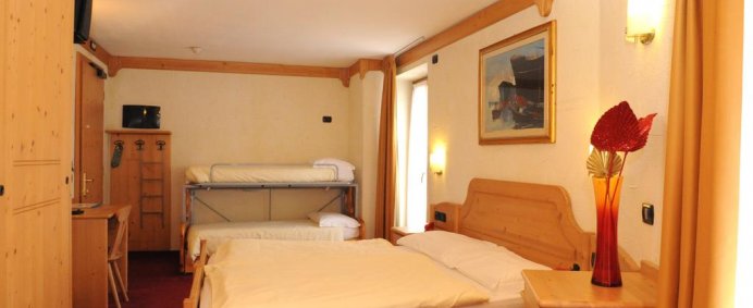 Hotel HELVETIA 3* - Livigno, Italia. - Photo 12