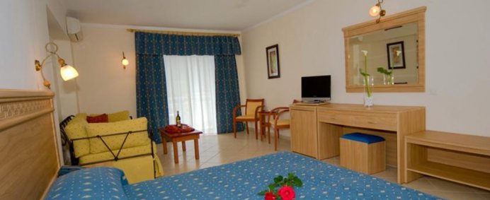 Hotel PORFI BEACH 3* PLUS - Halkidiki, Grecia. - Photo 14