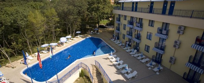 Hotel BLUE SKY 3* - Nisipurile de Aur, Bulgaria - Photo 1