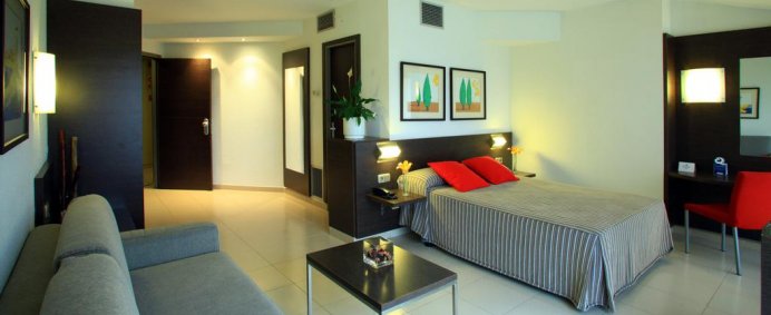 Hotel AQUA MONTAGUT SUITES 4* - Santa Susanna, Spania. - Photo 3