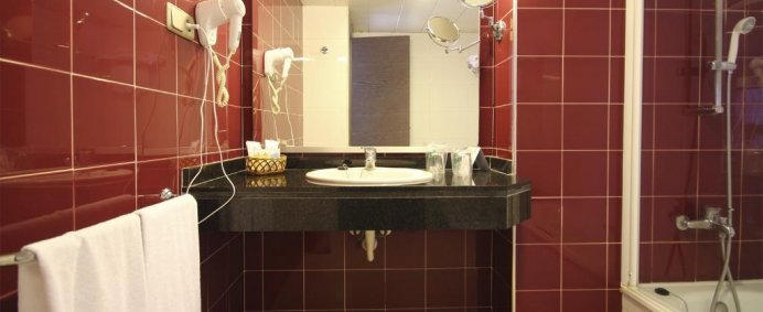 Hotel AQUA MONTAGUT SUITES 4* - Santa Susanna, Spania. - Photo 14