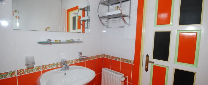 Pensiunea REGINA 4* - Predeal, Romania. - Photo 7
