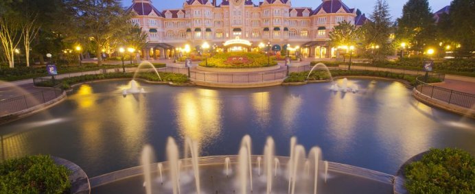 Hotel DISNEYLAND 5* - Paris (Disneyland), Franta - Photo 4