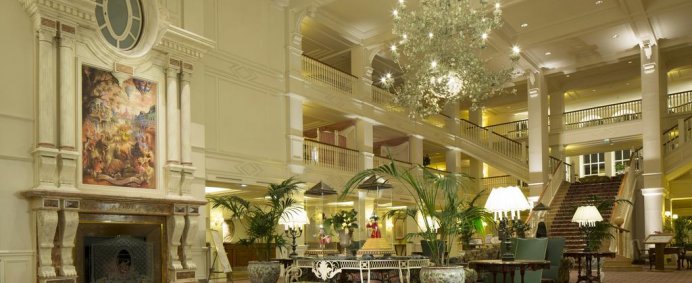 Hotel DISNEYLAND 5* - Paris (Disneyland), Franta - Photo 6