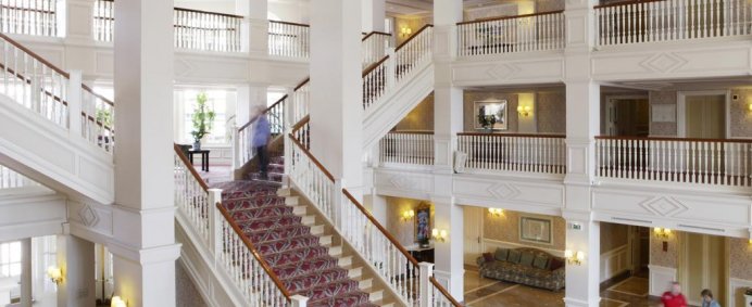 Hotel DISNEYLAND 5* - Paris (Disneyland), Franta - Photo 7