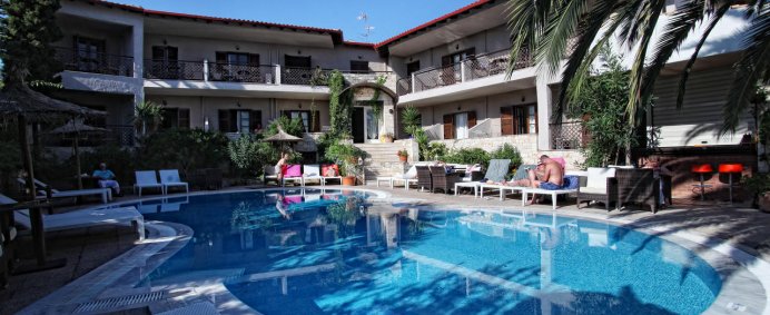 Hotel STAMOS 3* - Halkidiki (Afitos), Grecia. - Photo 2