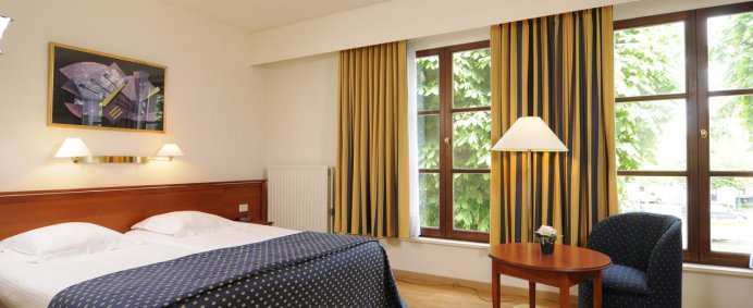 Hotel ROSENBURG 4* - Bruges, Belgia. - Photo 1