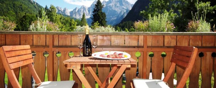 255 EURO/ pers., 7 nopti, cu DEMIPENSIUNE la Hotel SAISERA 3* - Valbruna, Italia. - Photo 5