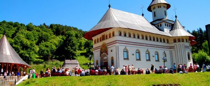 PELERINAJ 2 ZILE MANASTIRILE BISTRITA - RAZBOIENI. - Photo 3