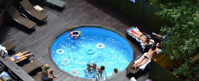 Petrece 1 Decembrie 2020 la Hotel ALPIN 4* - Poiana Brasov, Romania ! - Photo 1