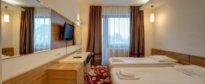 Craciunul 2020 la Hotel AVE LUX 3* - Brasov, Romania. - Photo 2